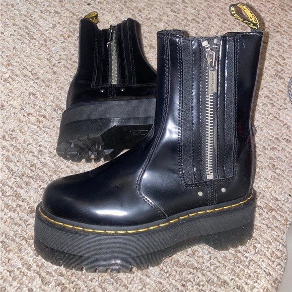 Dr. Martens Shoes - Dr Martens 2978 max platform Chelsea boots